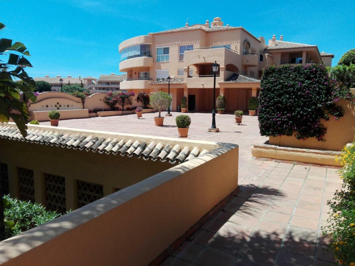 Apartamento En Los Patios De Santa Maria Golf Marbella Ngoại thất bức ảnh